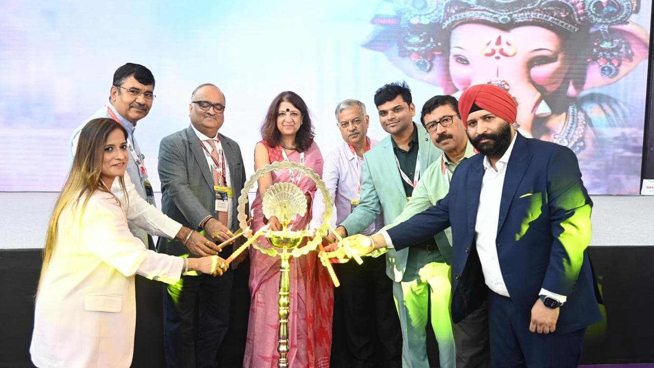 CEW एक्सपो 2024 का हुआ आगाज, टेक इंडस्ट्री की 50 से ज्यादा कम्पनियों ने की शिरकत